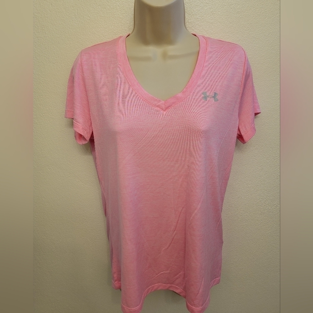 EUC Under Armour Ladies Loose Fit Heat Gear Short Sleeve T-Shirt